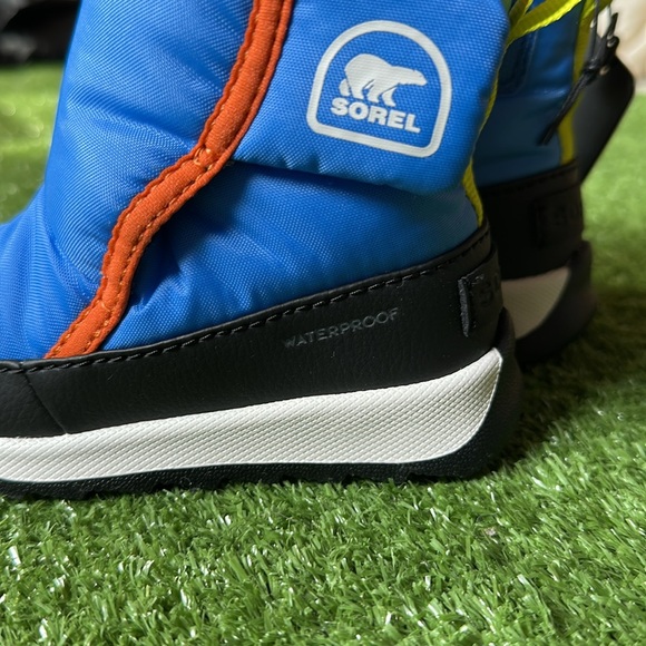 Sorel Kids Whitney II Boots - Toddler and Pre-School Sizes NWT - Picture 6 of 6